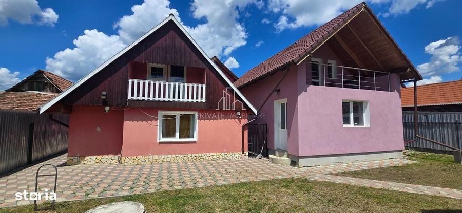 Casă cu 4 camere cu Teren 800 Mp în Saschiz