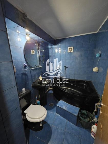 Apartament cu 2 camere decomandat în Micro II