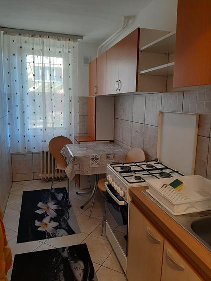Garsonieră decomandată în Exterior Vest