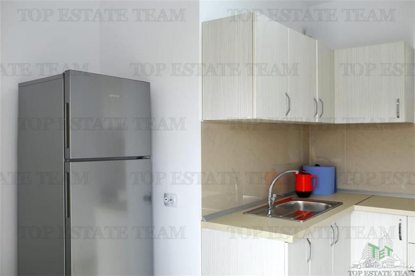 Casă individuală cu 17 camere cu Teren 796 Mp în Central
