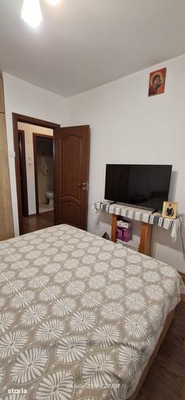 Apartament cu 4 camere decomandat în Tătărași