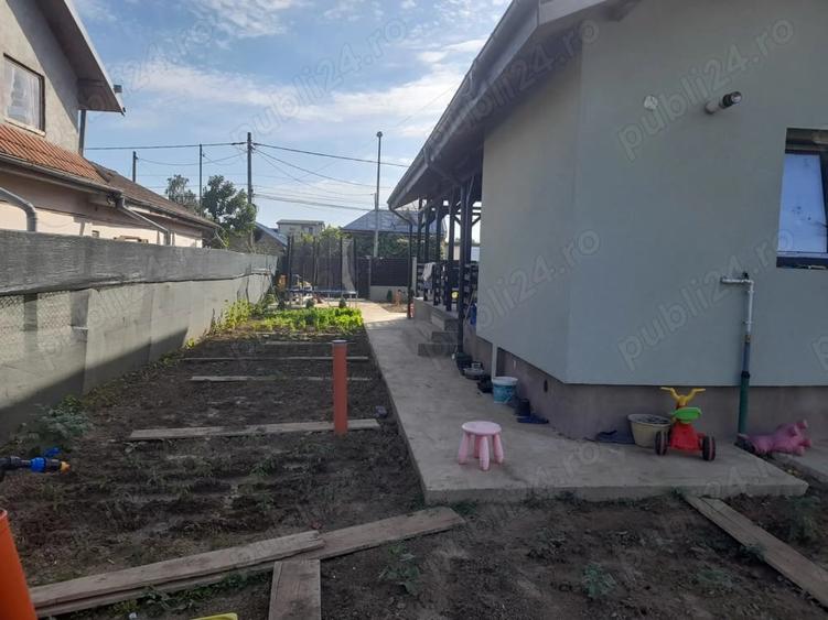 Casă cu 6 camere cu Teren 600 Mp în Central