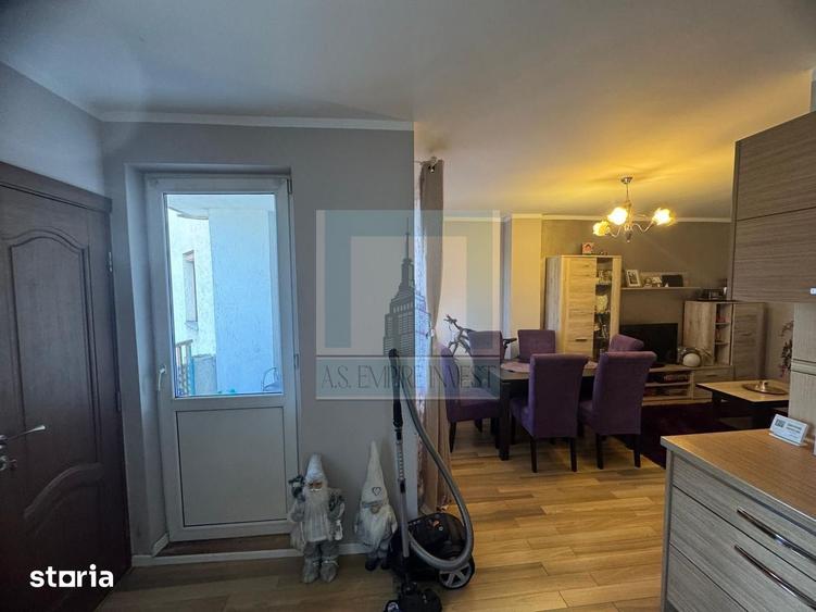 Apartament cu 3 camere în Centrul Civic