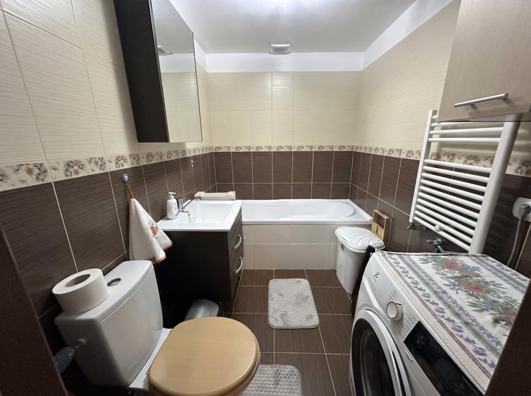 Apartament cu 3 camere decomandat în Brâncoveanu
