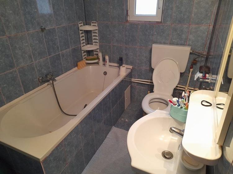 Casă cu 4 camere în Războieni
