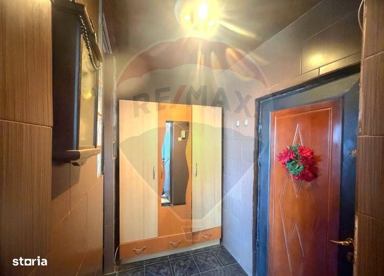 Apartament cu 2 camere semidecomandat în Republicii