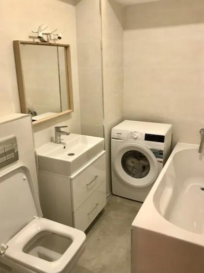 Apartament cu 2 camere decomandat în Politehnica