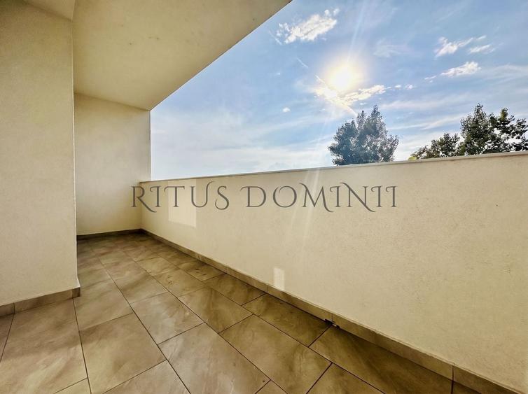 Apartament cu 3 camere, mobilat în Iosia