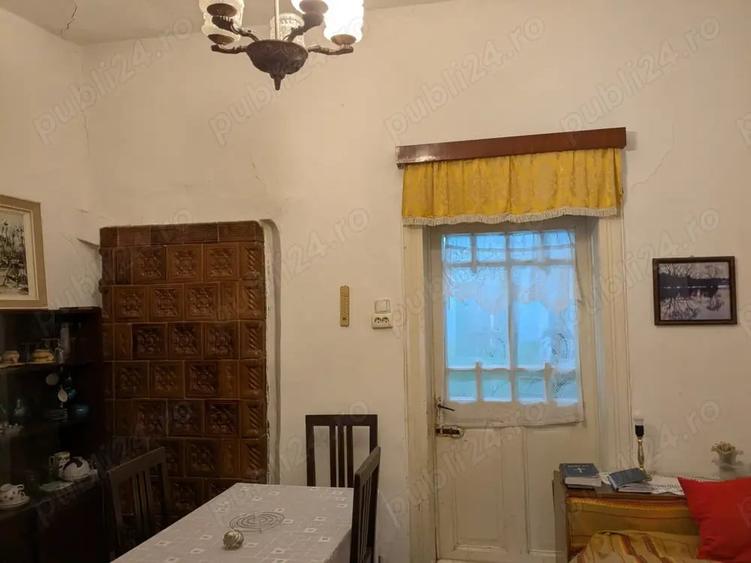 Casă cu 4 camere cu Teren 211 Mp în Central