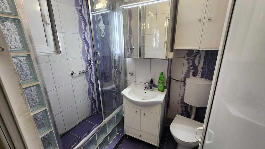 Inchiriez apartament 3 camere zona Park Lake - 1