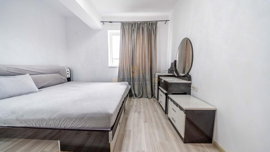 Apartament cu 3 camere decomandat, mobilat în Metalurgiei