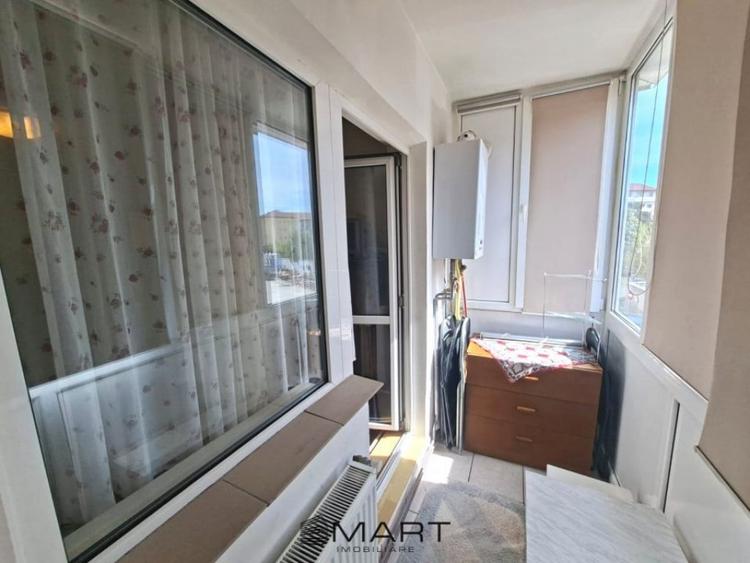 Apartament cu 3 camere decomandat în Calea Dumbrăvii