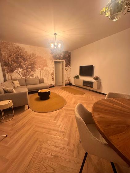 Apartament cu 2 camere decomandat în Livezeni