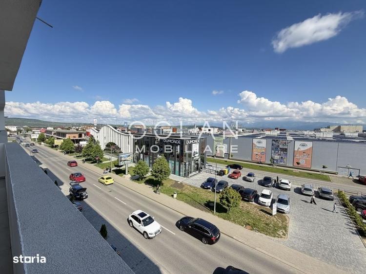 Apartament cu 3 camere semidecomandat în Șelimbăr