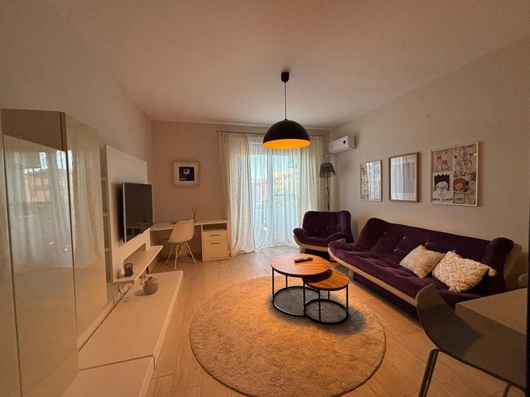 Apartament cu 2 camere semidecomandat în Aradului