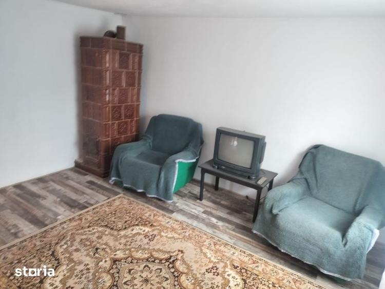 Casă cu 2 camere cu Teren 500 Mp în Poiana Mare