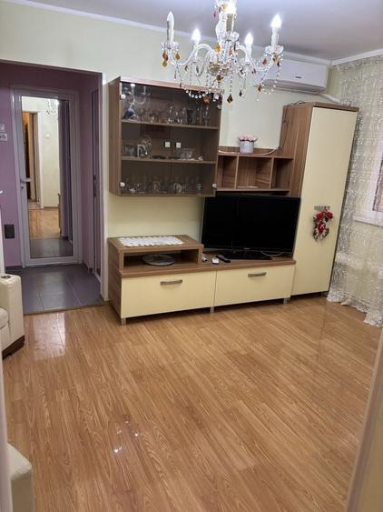 Apartament cu 2 camere nedecomandat în Central