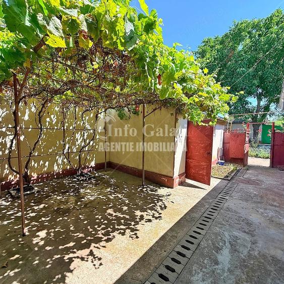 Casă cu 2 camere cu Teren 134 Mp în Central