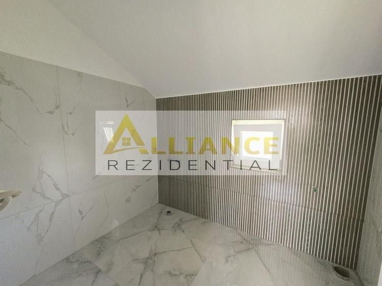 Casă individuală cu 6 camere cu Canalizare în Berceni