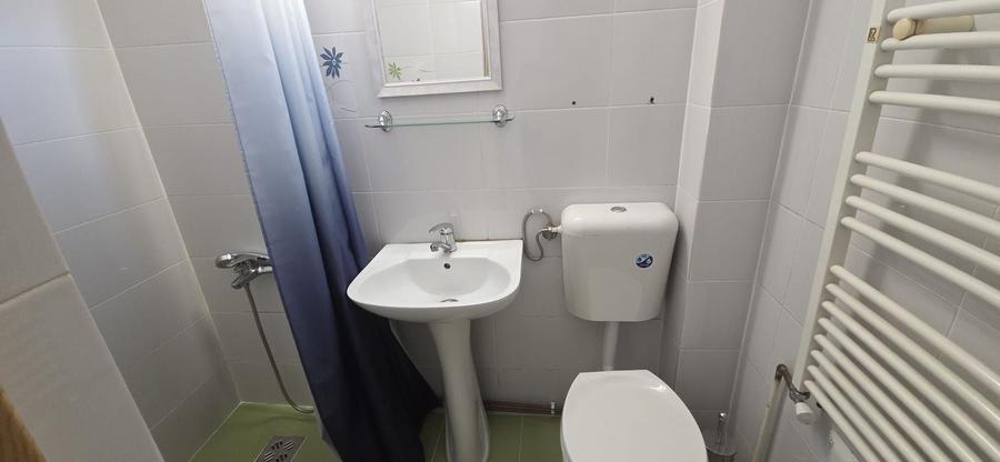 De inchiriat apartament cu o camera langa UMF - 7
