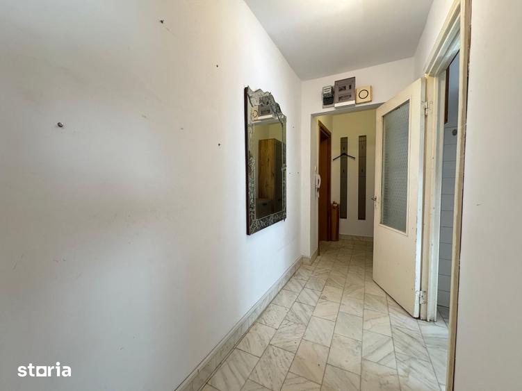 Apartament cu 3 camere în Girocului