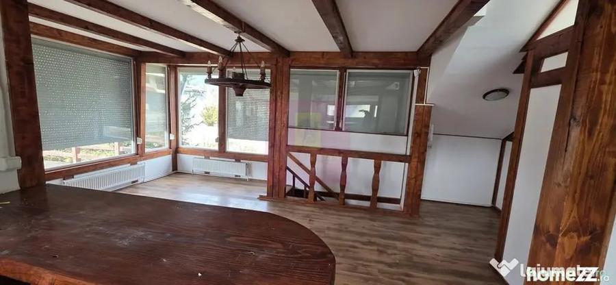 Casă cu 5 camere cu Teren 251 Mp în Zamora