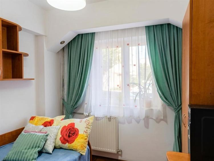 Apartament cu 4 camere decomandat în Calea Aradului