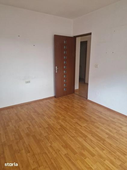 Spațiu comercial, de 70 mp, în Alexandriei