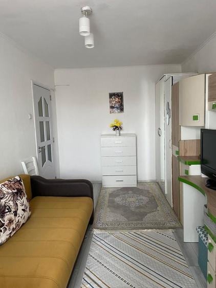 Apartament cu 2 camere decomandat în Calea București