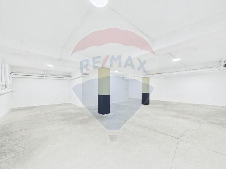 Spațiu comercial, de 340 mp, în Prelungirea Ghencea