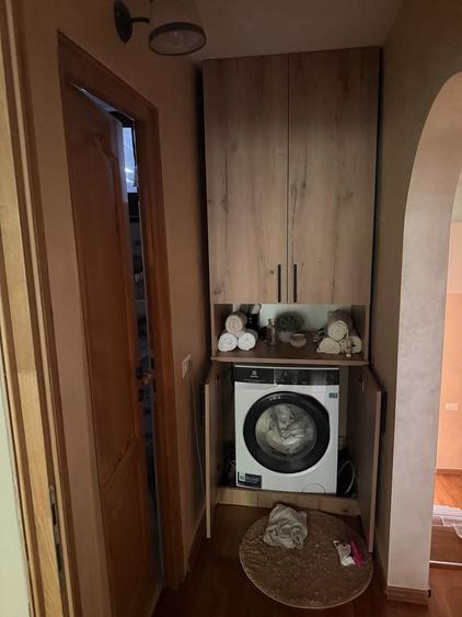 Apartament cu 4 camere decomandat în Exterior Vest