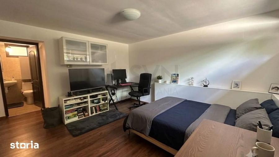 Casă cu 5 camere cu Teren 185 Mp în Vatra Luminoasă