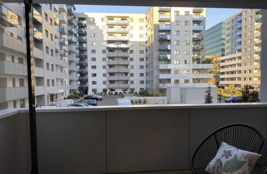 Apartament cu 3 camere decomandat, mobilat în Aviației