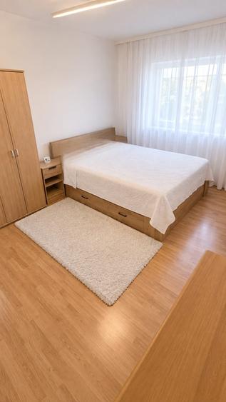 Apartament cu 3 camere decomandat în Semicentral