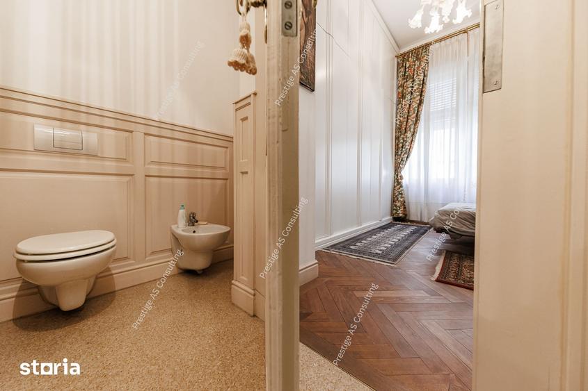 Apartament cu 4 camere în Central