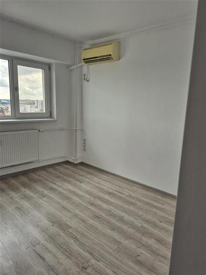 Calea Vitan,apartament 2 camere,renovat,COMISION 0% - 4