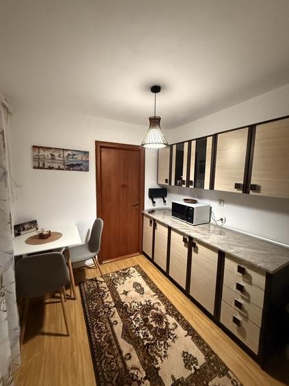 Apartament cu 2 camere decomandat în Exterior Vest