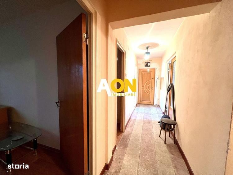Apartament cu 3 camere decomandat în Cetate — fotografia 3