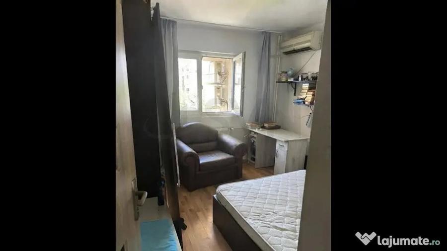 Apartament cu 3 camere decomandat în Unirii