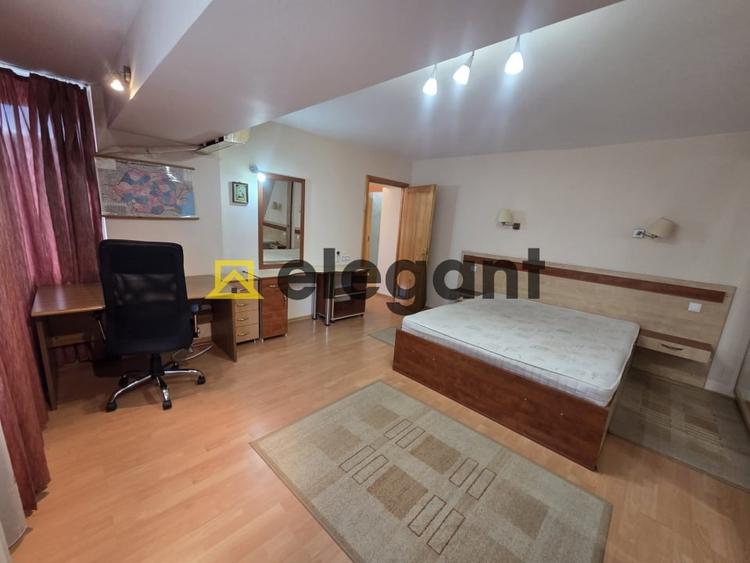 Apartament cu 4 camere decomandat, mobilat în Sărari