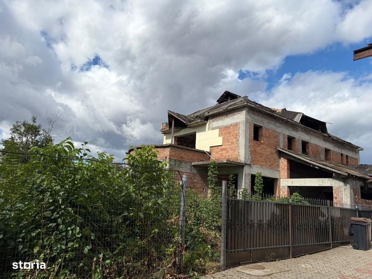 Casă cu 4 camere în Bălcescu