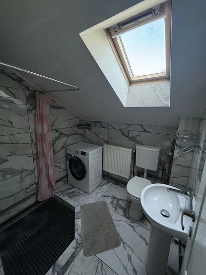 Garsonieră decomandată în Bartolomeu