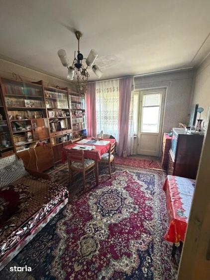 Apartament cu 3 camere în 1 Mai