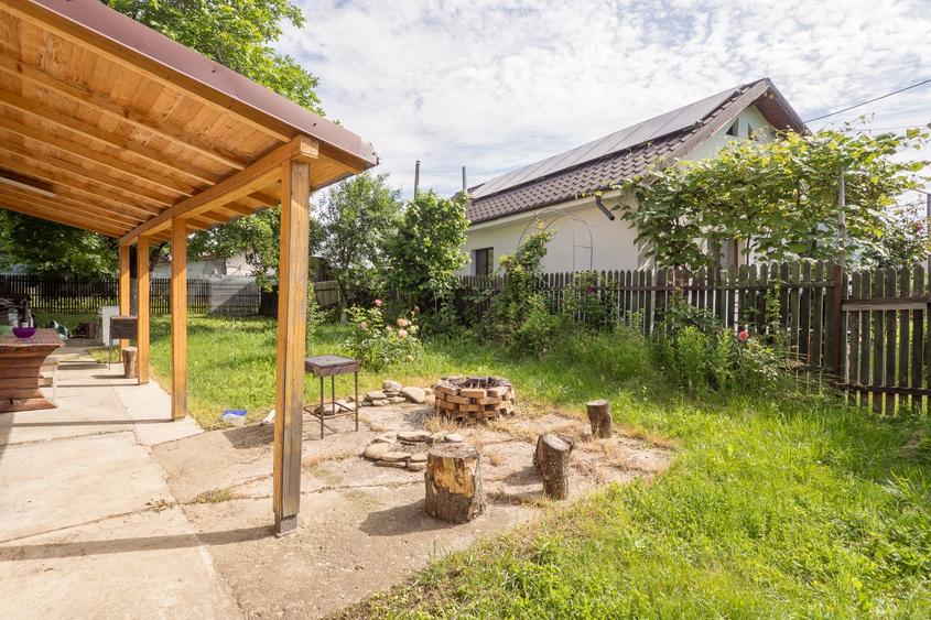 Casă individuală cu 5 camere cu Teren 850 Mp în Făgetu