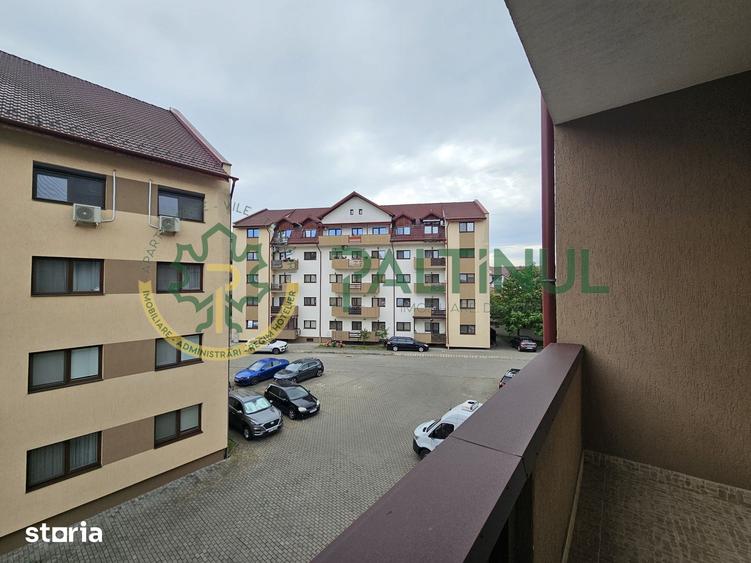 Apartament cu 3 camere decomandat în Turnișor