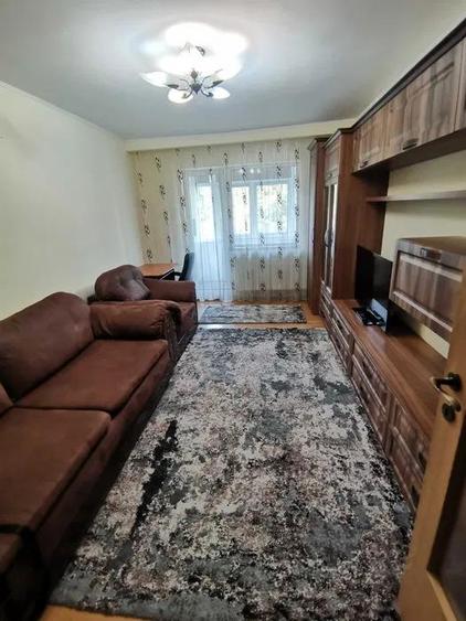 Apartament cu 2 camere decomandat, mobilat în Tătărași