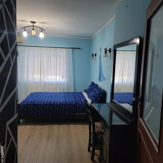 Apartament cu 3 camere decomandat în Spitalul Județean