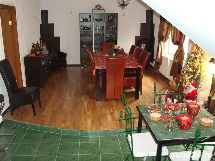 Casă cu 11 camere cu Teren 633 Mp în Clinceni