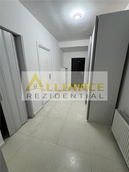Apartament cu 2 camere decomandat în Apărătorii Patriei