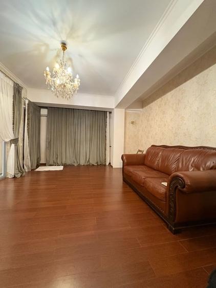 Apartament cu 3 camere decomandat, mobilat în Prelungirea Ghencea